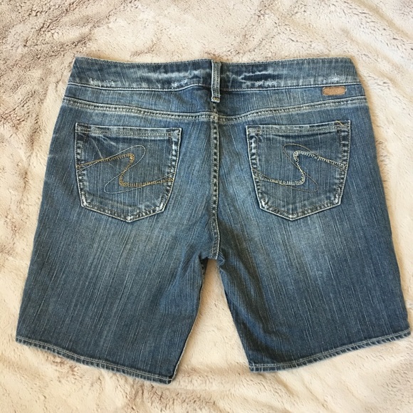 EUC Silver Jeans Lexi Shorts Sz 30 - Picture 2 of 8